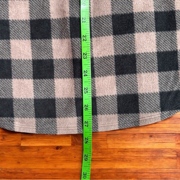 VICTORIA’S SECRET PINK Flannel Pajama Top - Size M - Picture 11 of 16